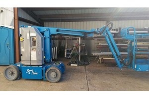 2016 Genie 230/20N  Scissor Lift